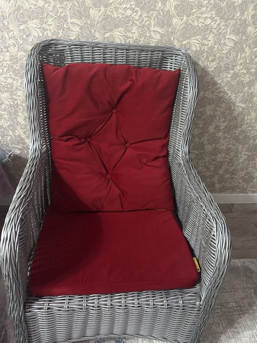 Продам,Кресло -Качалка , ротанг