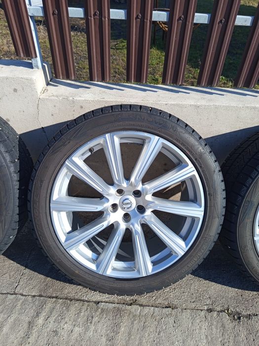 Jante volvo xc90 cu anvelope iarnă