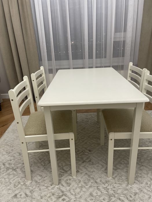 Продам стол со стульями