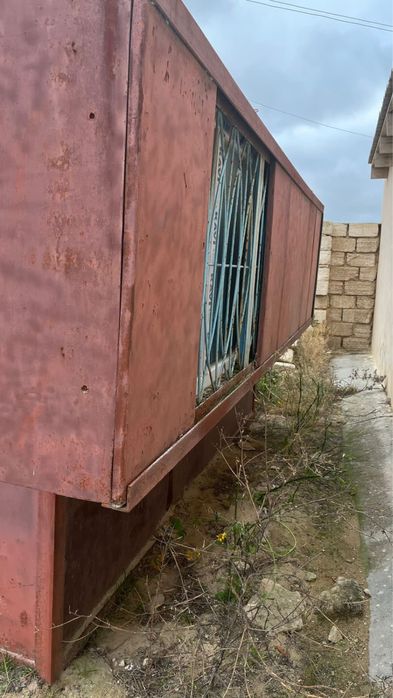 Киоск, бутка.