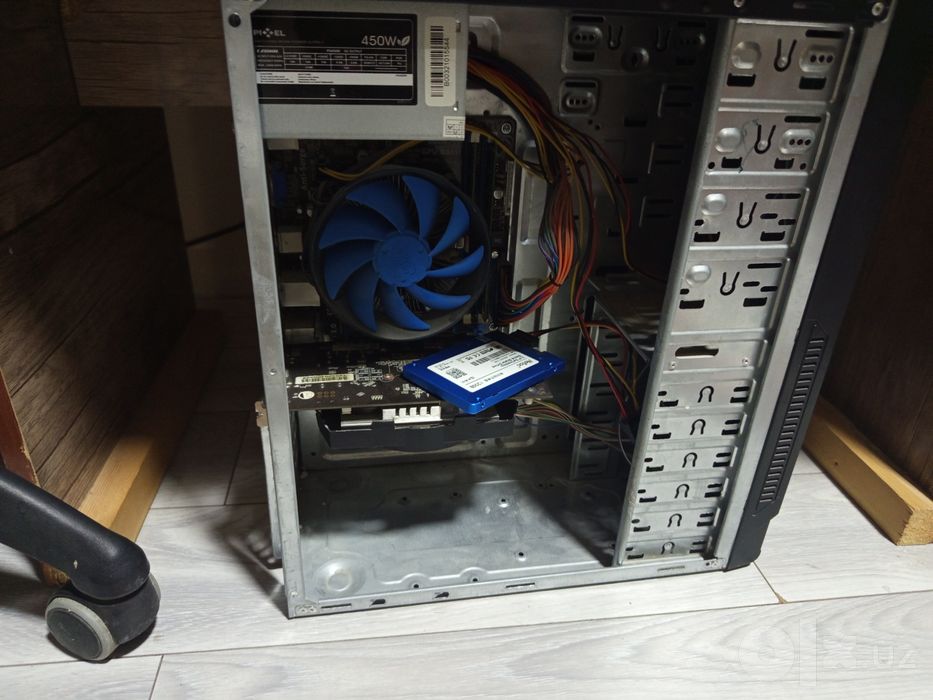 Компьютер работает