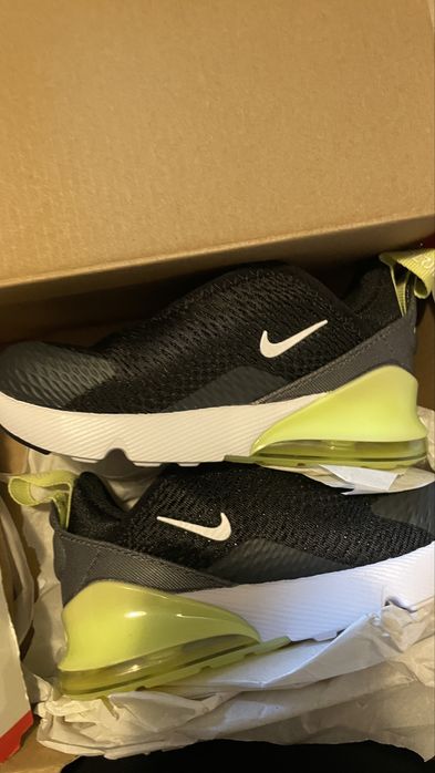 Adidasi Nike copii ca noi marime 25