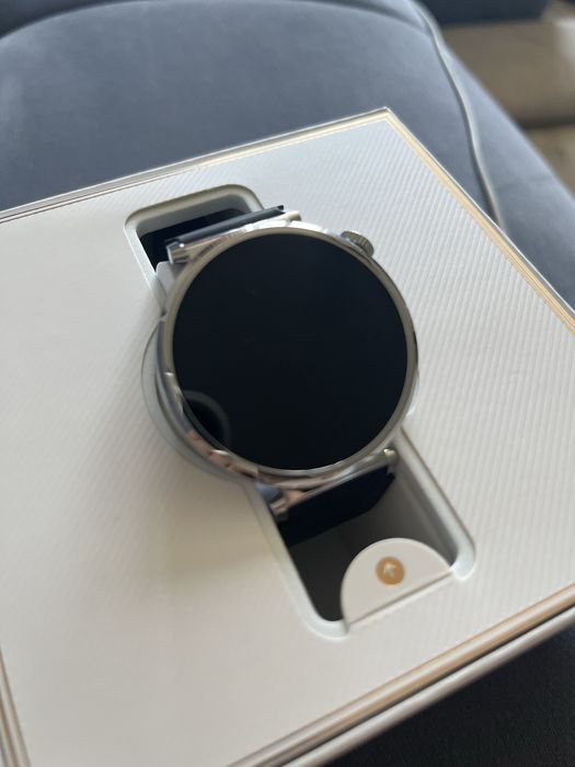 HUAWEI WATCH GT 5 , новые!!!