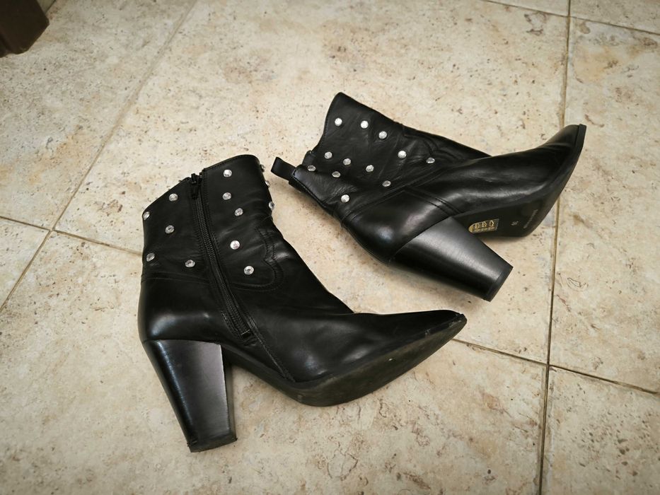 Ghete negre cu toc de 7 cm cu cristale argintii