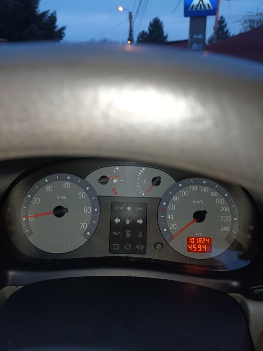 Vând renault clio symbol 2005/101850 km