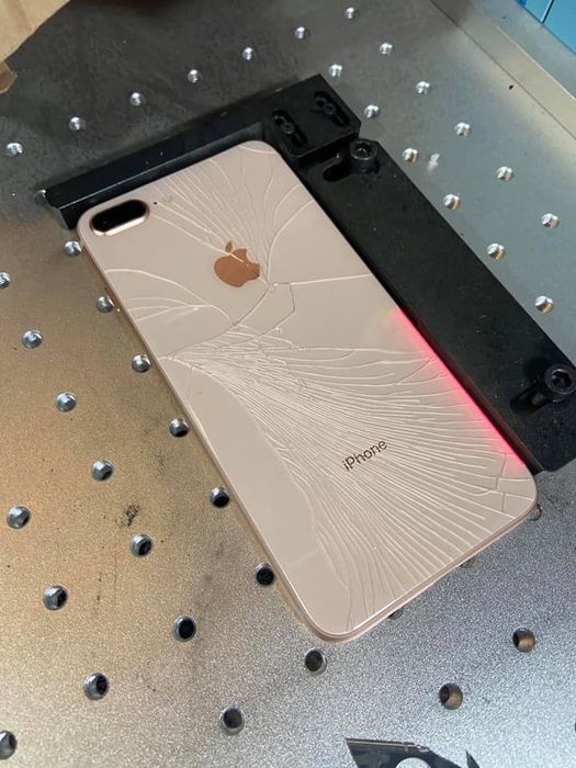 Айфон 8 плюс продам