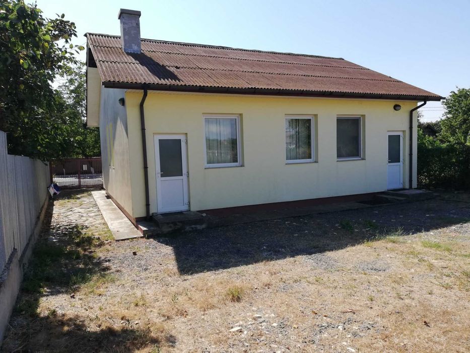 Vând casă, com Jurilovca, jud Tulcea, 1700 mp teren, 750m de noul port