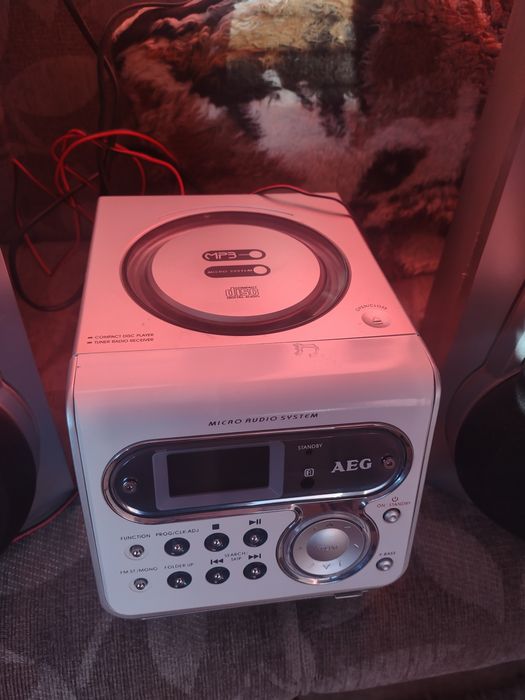 Стерео уредба • Аудио система Radio MP3/Audio AEG