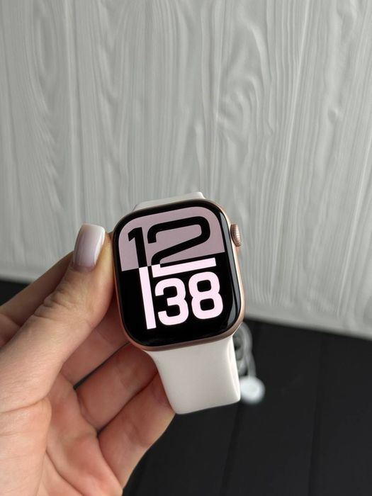 Apple iWatch 10 Gold 42mm 100%