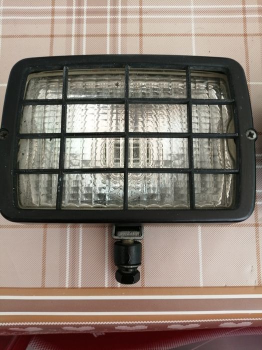 2 Proiectoare Auto Universale cu protecție RINDER / Spania