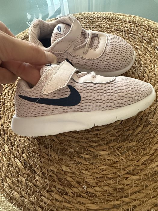 Детски маратонки и сандали Nike, Hugo, Zara