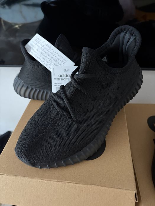 De vanzare yezzy toate marimile calitate dau video dacs este nevoie