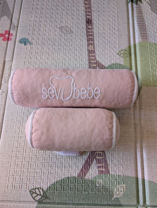 Възглавници за новородени Sevibebe и помощна за Tummy Time TafToys