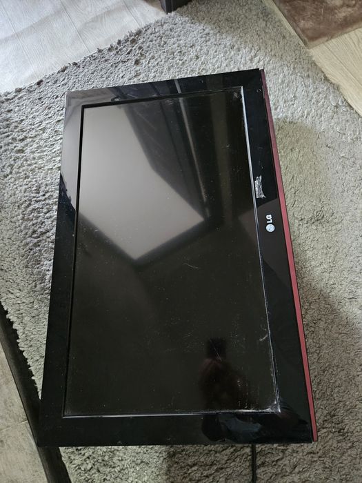 Продам телевизор LG