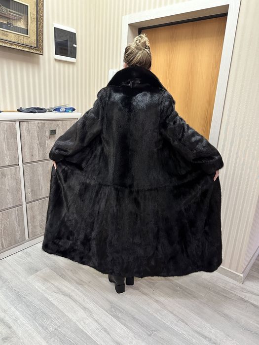 Продается шуба норковая