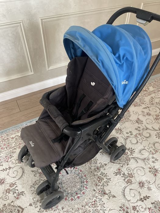 Коляска Joie