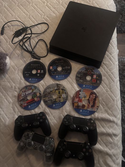 Playstation 4 slim
