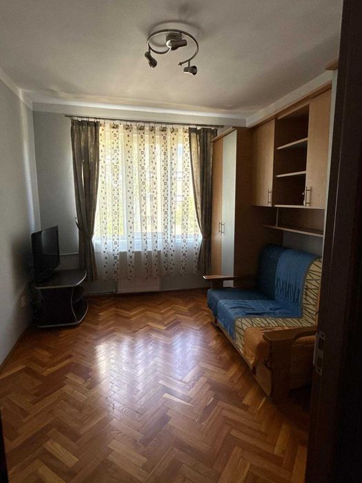 Chirie apartament 4 camere Nufarul