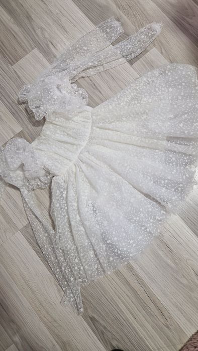 Rochita Anoucka si Next fetite