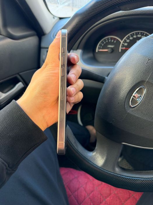 Продам Iphone 16 Pro Max