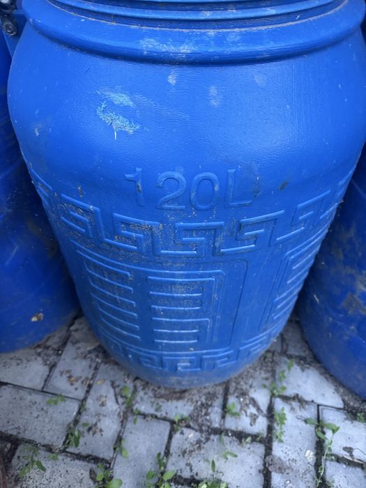 Продам пластиковые бочки