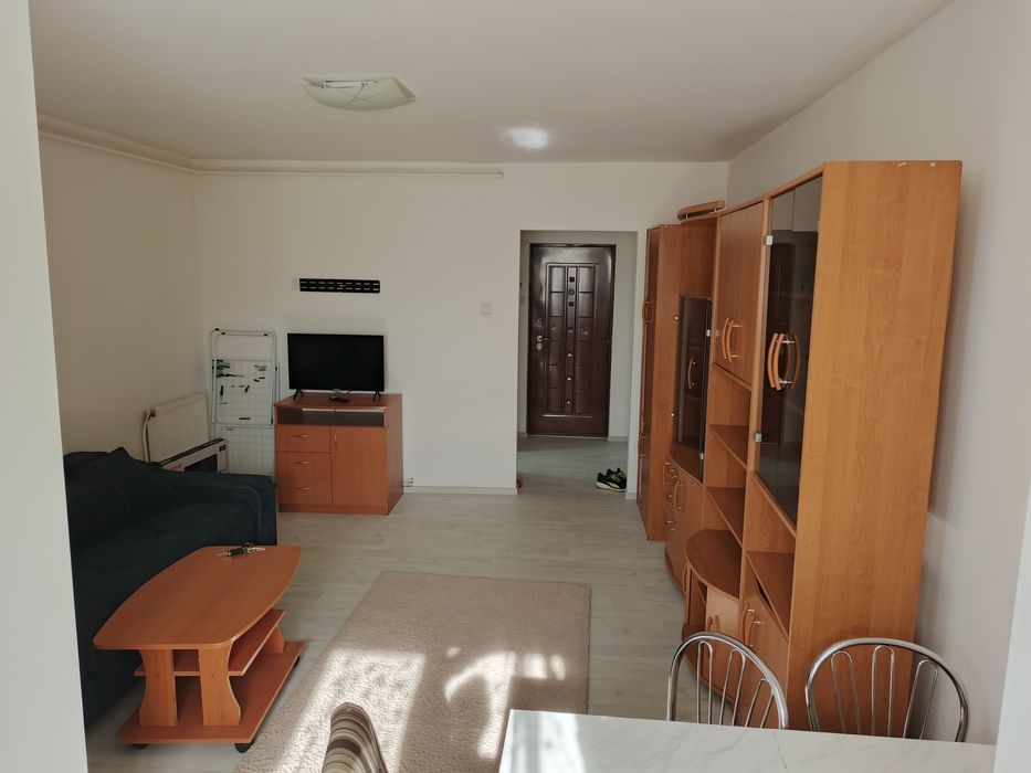 Garsoniera de inchiriat