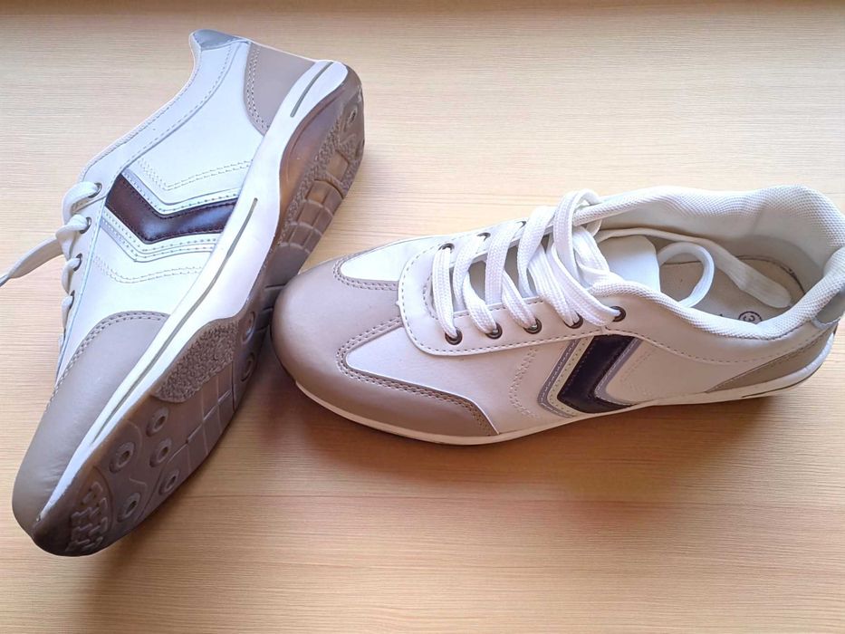 Adidași Betty May alb-maro, mărimea 38