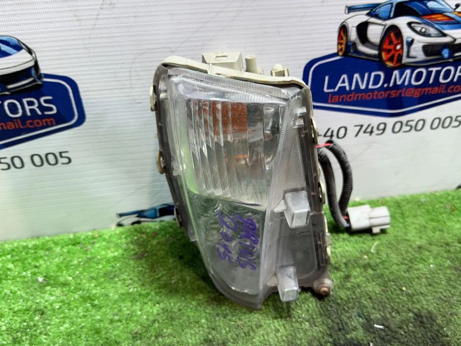 LUMINA DE ZI DREAPTA / PROIECTOR CEATA TOYOTA PRIUS T3 V 1.8 BENZINA HYBRID ELE 2015 COD OEM 8151147050 / HATCHBACK 2009-2015