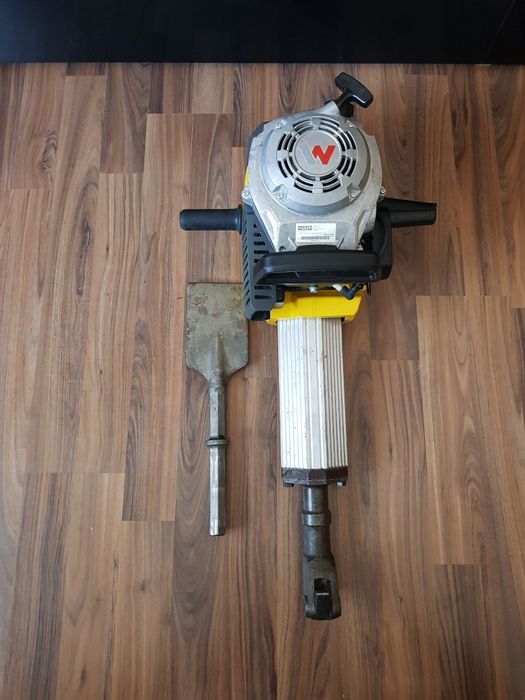 Ciocan demolator Wacker Neuson BH 65
