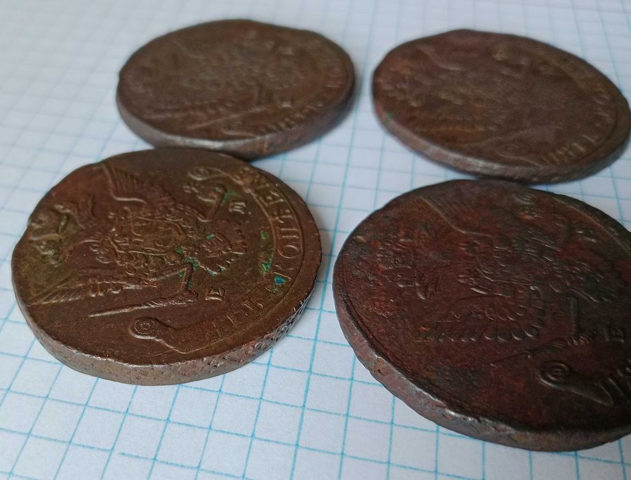 Продам медные монеты 5 копеек времен Екатерины II