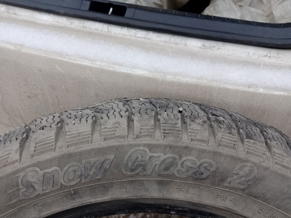 Шины 4 шт зима 215/50/r17