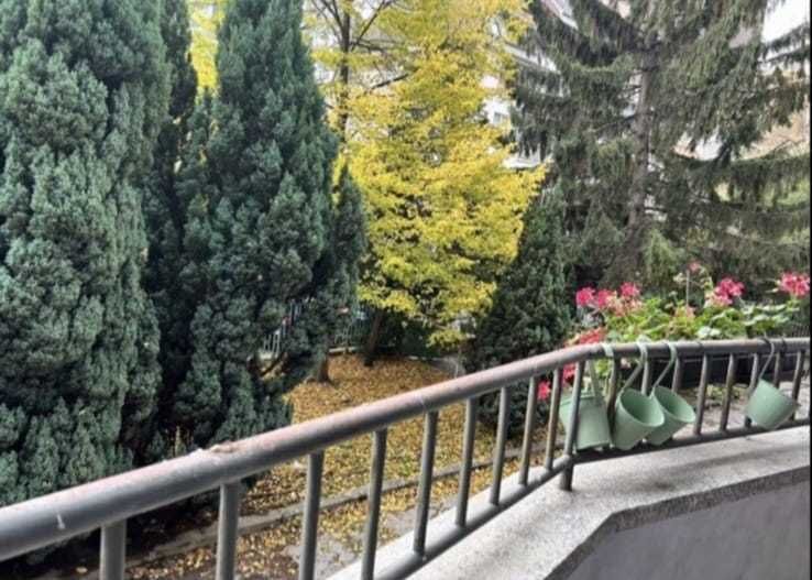 Продава се Тристаен апартамент в София, Хладилника - 103 кв.м за 1906 €/кв.м - Снимка #2