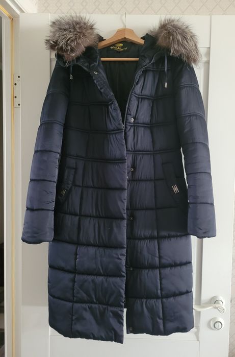 Продам зимние куртки