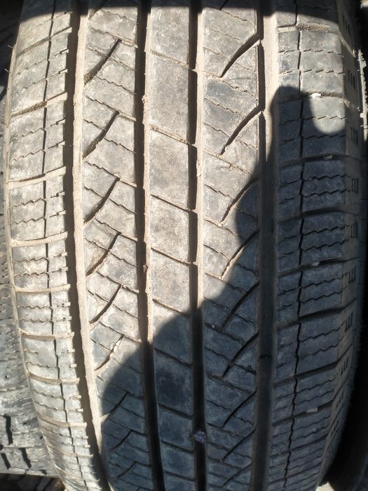 Продам резину 235/75/15