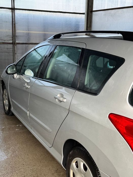 PEUGEOT 308 2011 — imagine 3