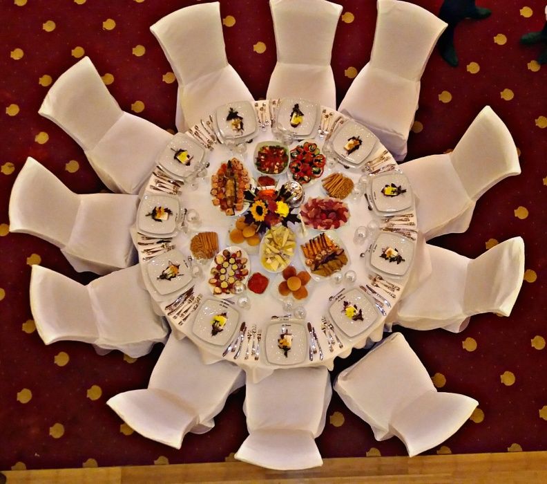 Ospătari/barmani pentru evenimente