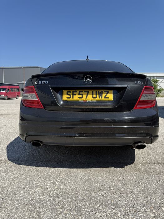 На части w204 Мерцедес C 320 Cdİ 224 кс 7G /Harman Kardon