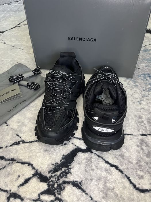 Balenciaga Track "Black"
