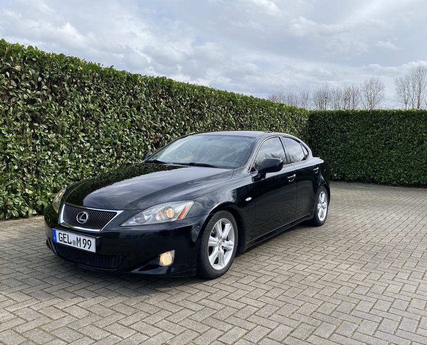 Lexus IS220D Defect