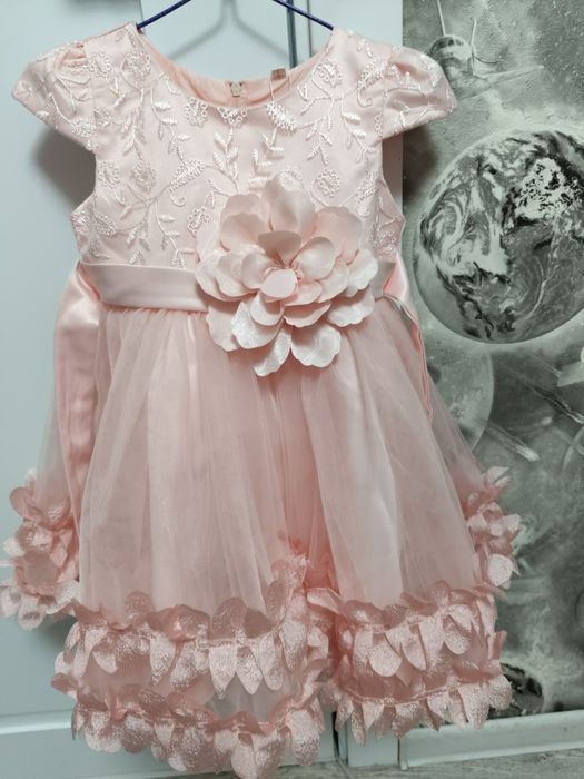 Продам детское платье