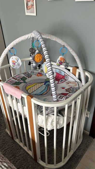 Продам манеж в хорошем состоянии