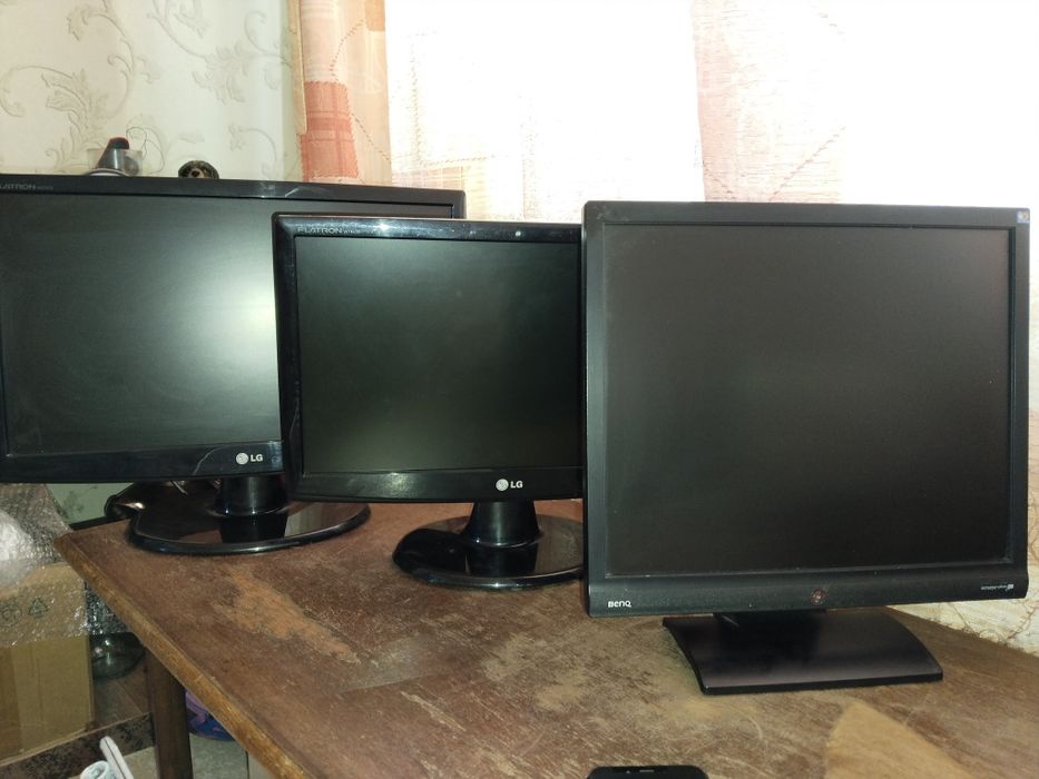 Мониторы LG 2,benQ 1