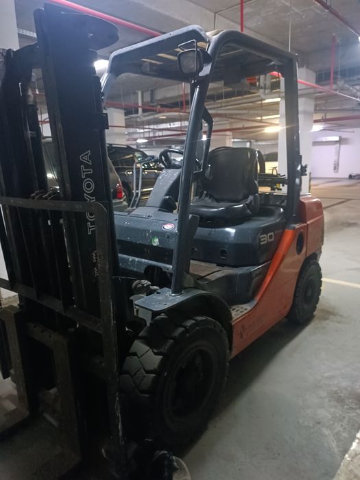 Погрузчик вилочный