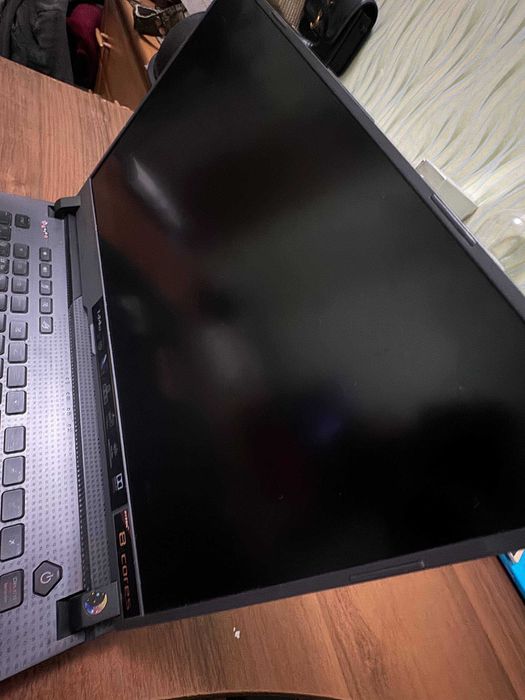 ASUS ROG strix g513