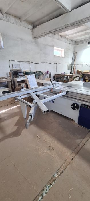 Продам форматно раскроичный станок DELTA MACINORY DM-3200