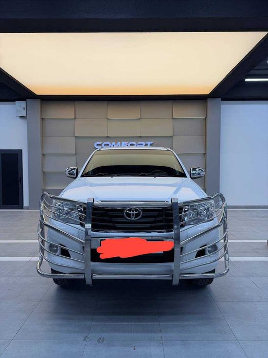 Toyota Hilux 2015 — 3