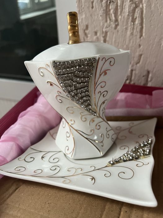 Chini idishlar yengidek