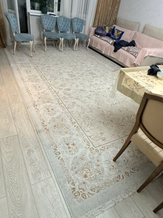 Ковер размер 3х5  продом пишите