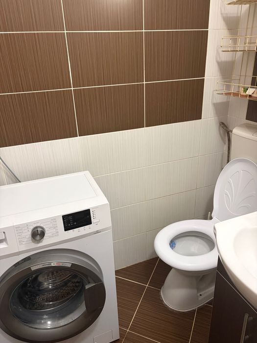 Închiriez ap 2 camere