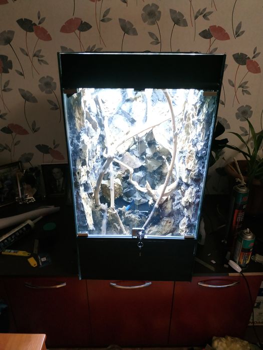Продам террариум новый
